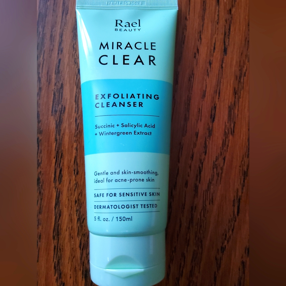 Rael Beauty Miracle Clear Exfoliating Cleanser - New, Unopened